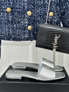 Prada triangle logo slippers series