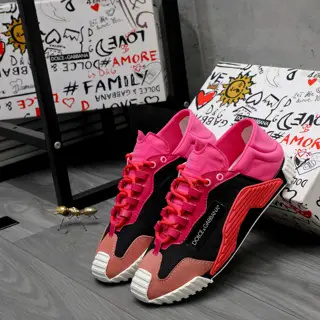 Dolce & Gabbana couple’s casual shoes