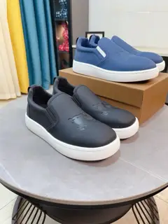 BURBERRY loafers