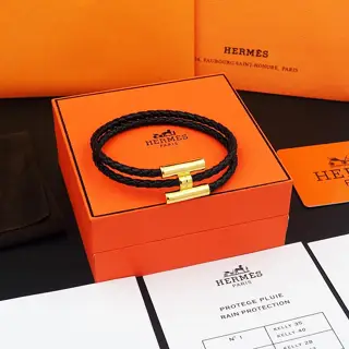 Hermes Men’s double-loop leather bracelet