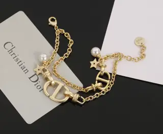 Dior’s new light luxury niche temperament double-layer bracelet
