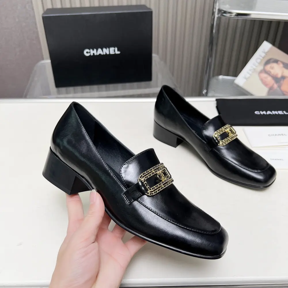 Chanel early spring single shoes