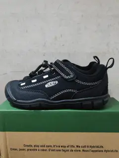 KEEN hiking shoes