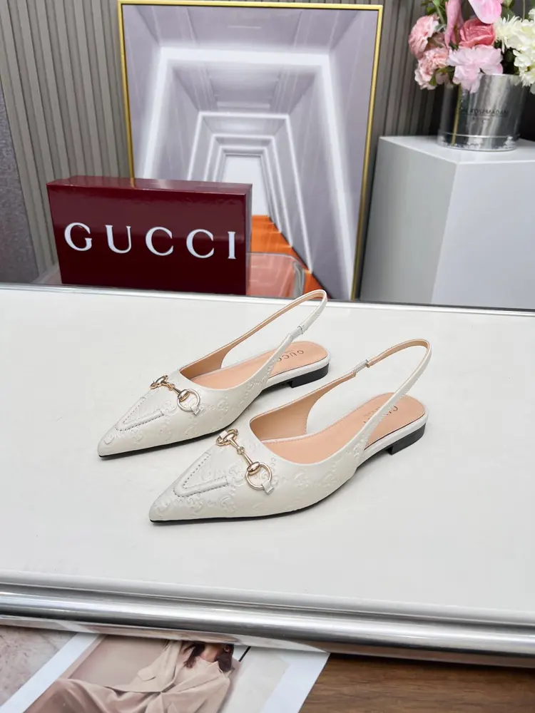 Gucci original hardware chain buckle Shoes