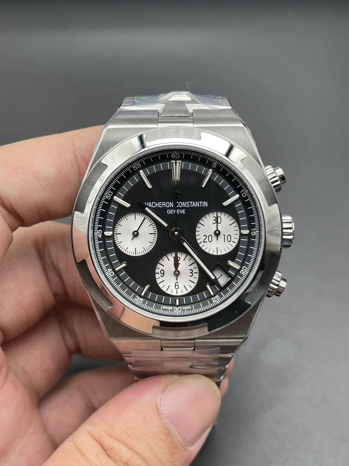 Vacheron Constantin Overseas