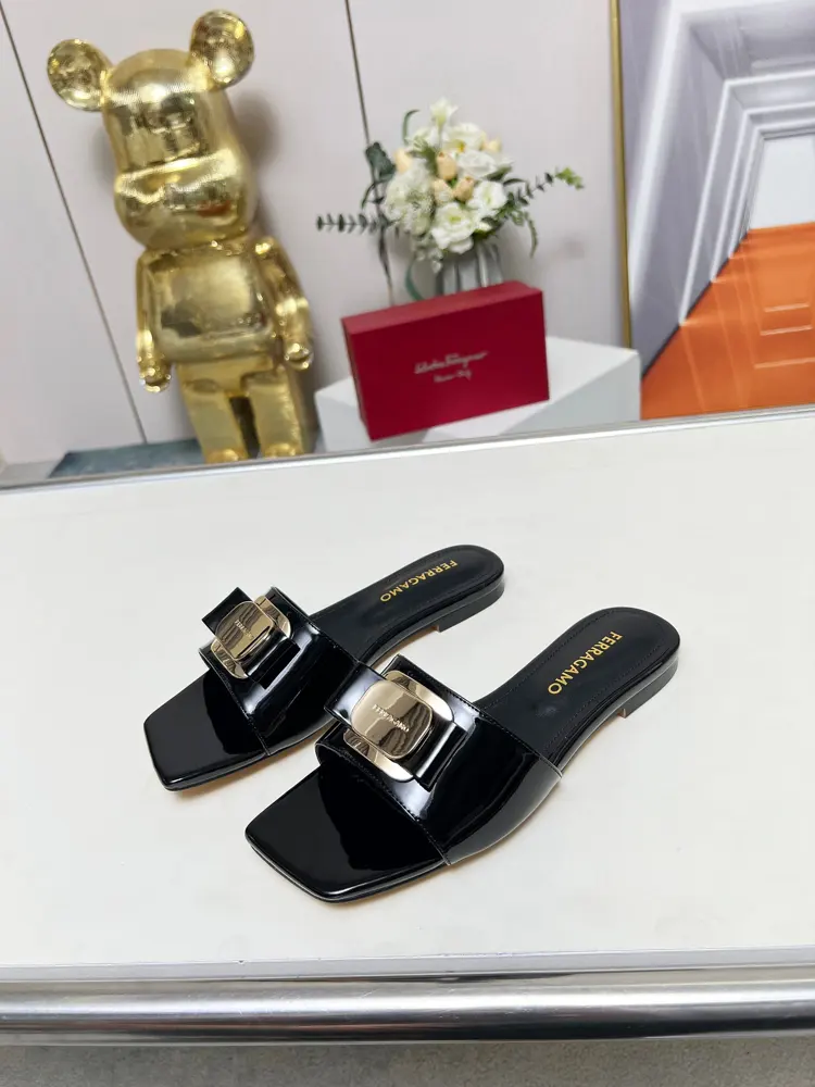 Salvatore Ferragamo Ferragamo slippers