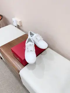 Roger Vivier RV square buckle white shoes