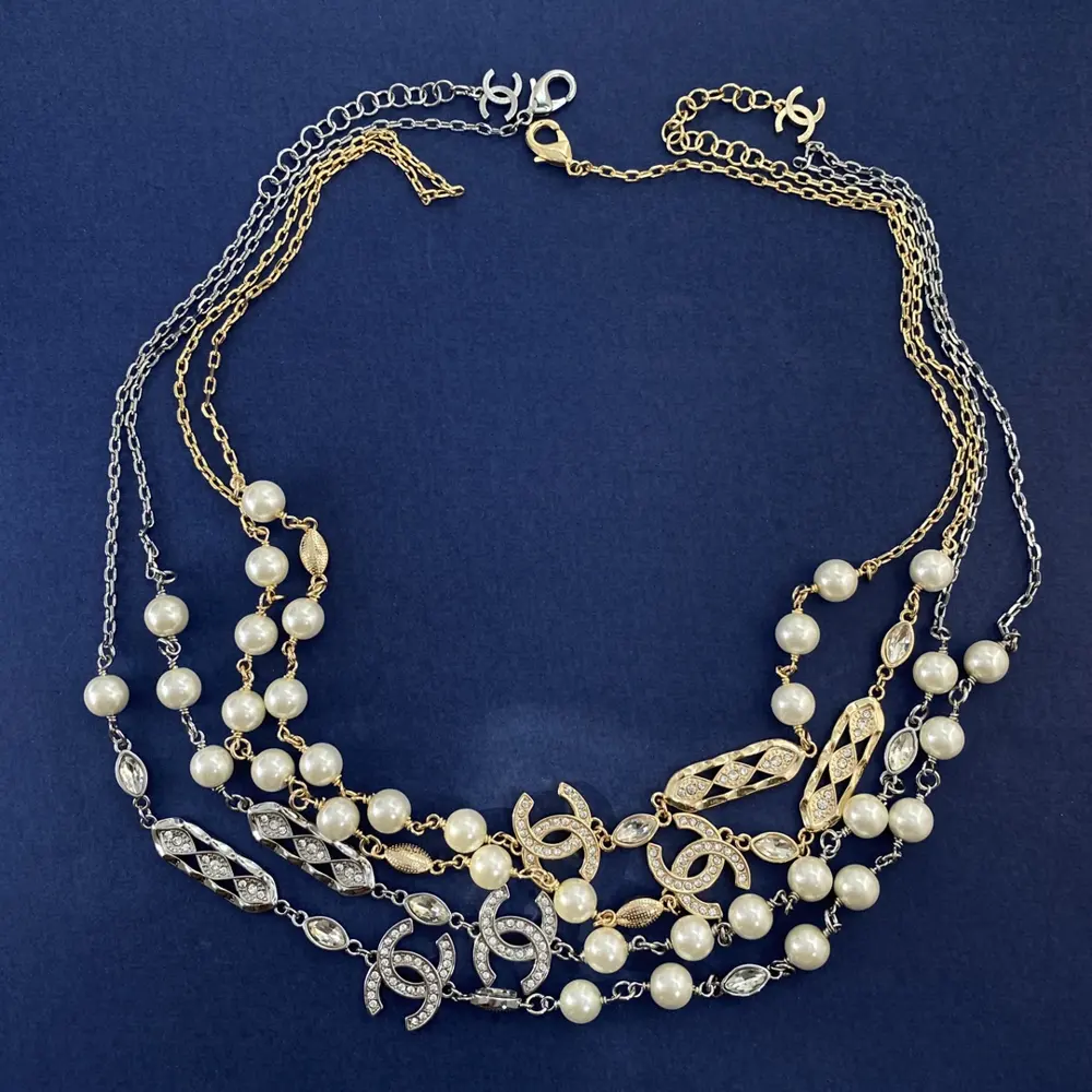 Chanel Double C diamond and pearl long necklace sweater chain