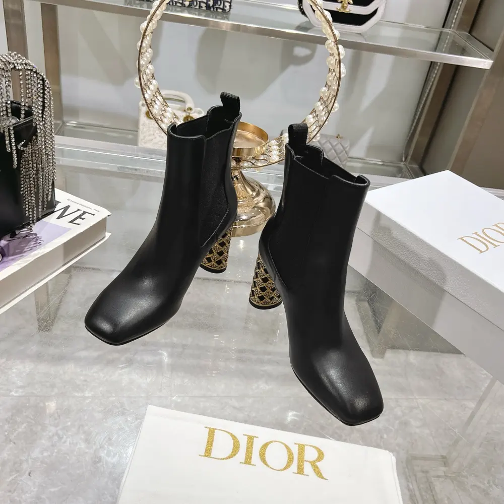 Dior 2024 autumn and winter new Icon series knight women’s boots celebrity style CD letter