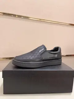 Prada casual fashion men’s shoes