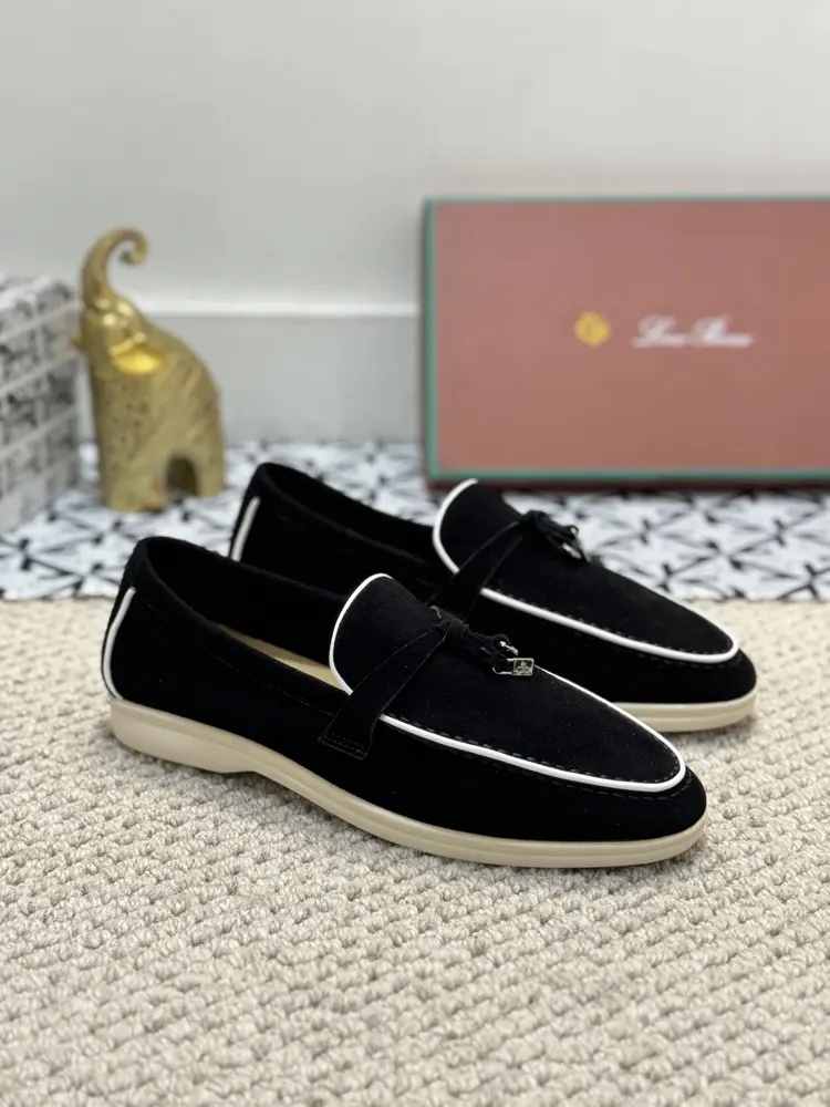 Loro piana Couple’s Style The new moccasin shoes feature a water-repellent suede upper with
