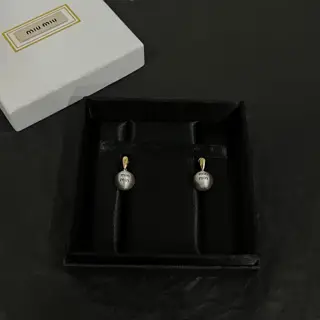 miumiu earrings