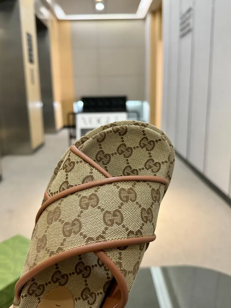 Gucci’s latest limited edition thick-soled slippers