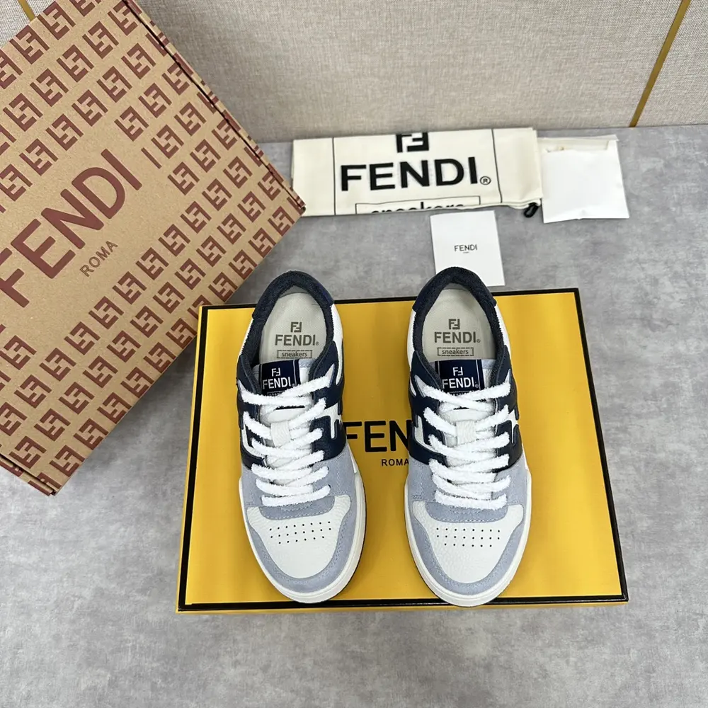 Fendi Retro Contrast Color Sneakers Fend* Match compact design sneakers with retro label on