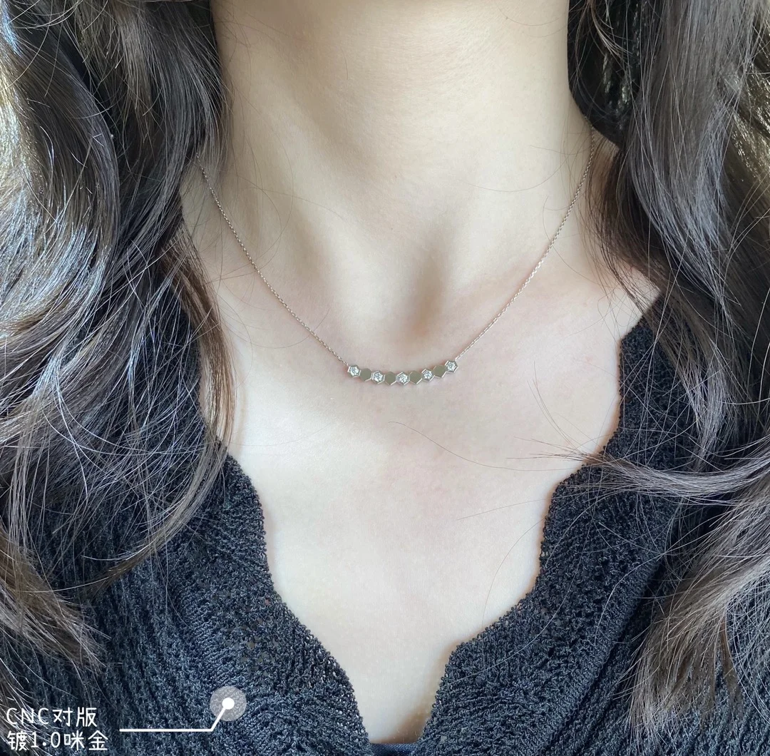Chaumet honeycomb necklace with diamonds