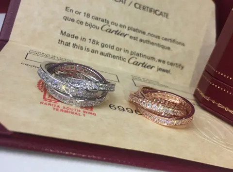 Cartier The same ring as Luo Zijun. The three rings remember the colorful life fragments in