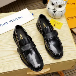 Louis Vuitton new men’s casual business leather shoes