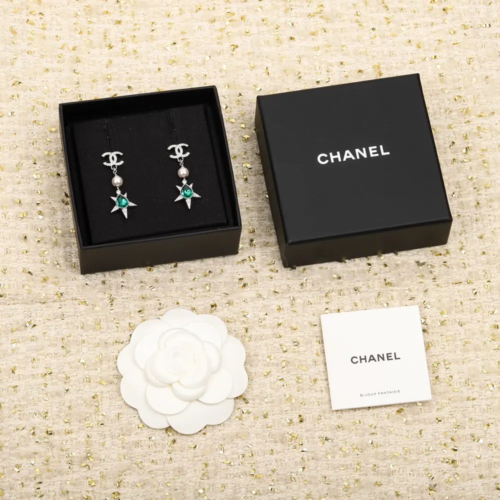 Chanel Five-pointed star double C earrings