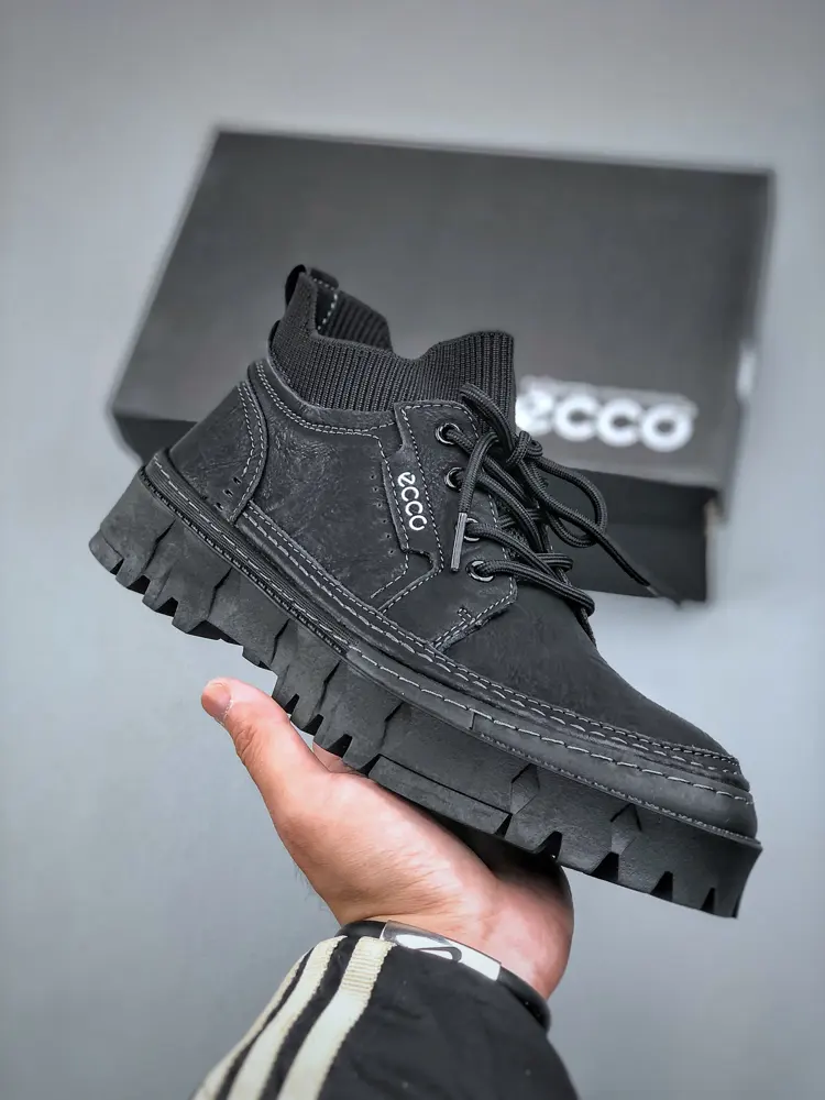 ECCO A fusion of classic and modern craftsmanship quality Selected calfskin fabric
