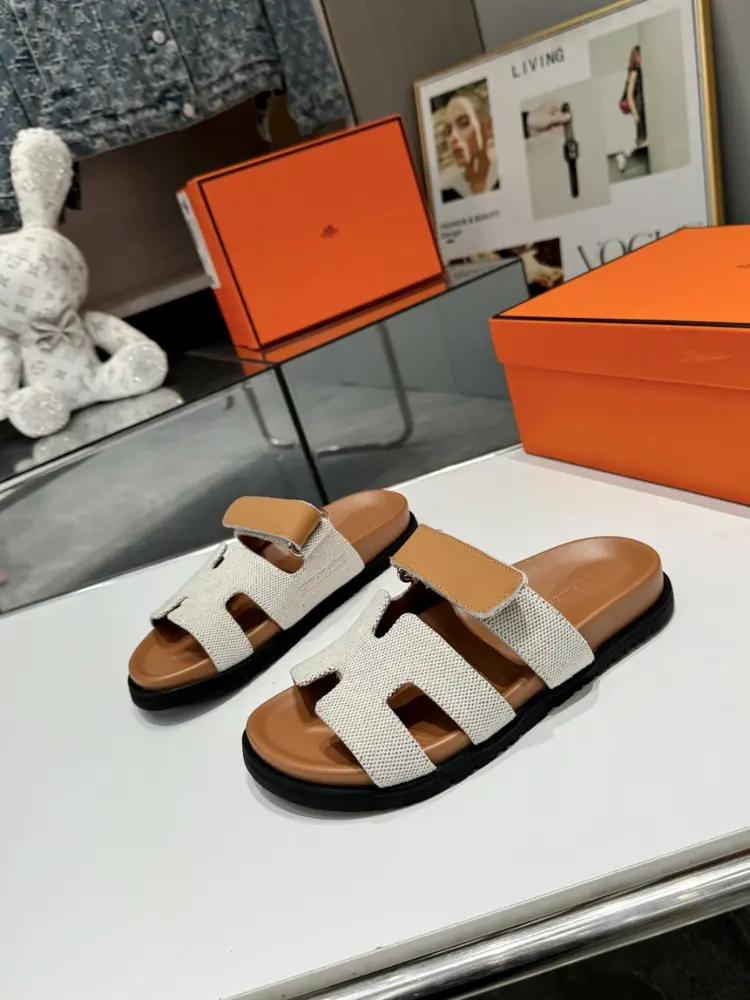 HERMES Chypre Sandals