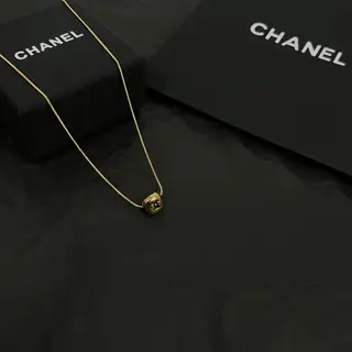 Chanel vintage necklace