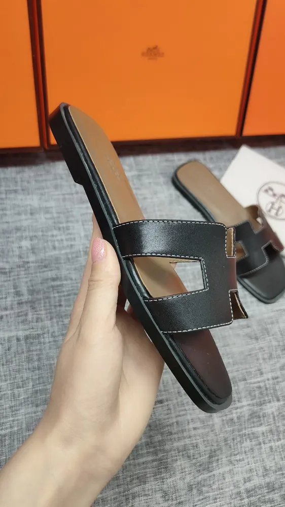 Hermès slippers