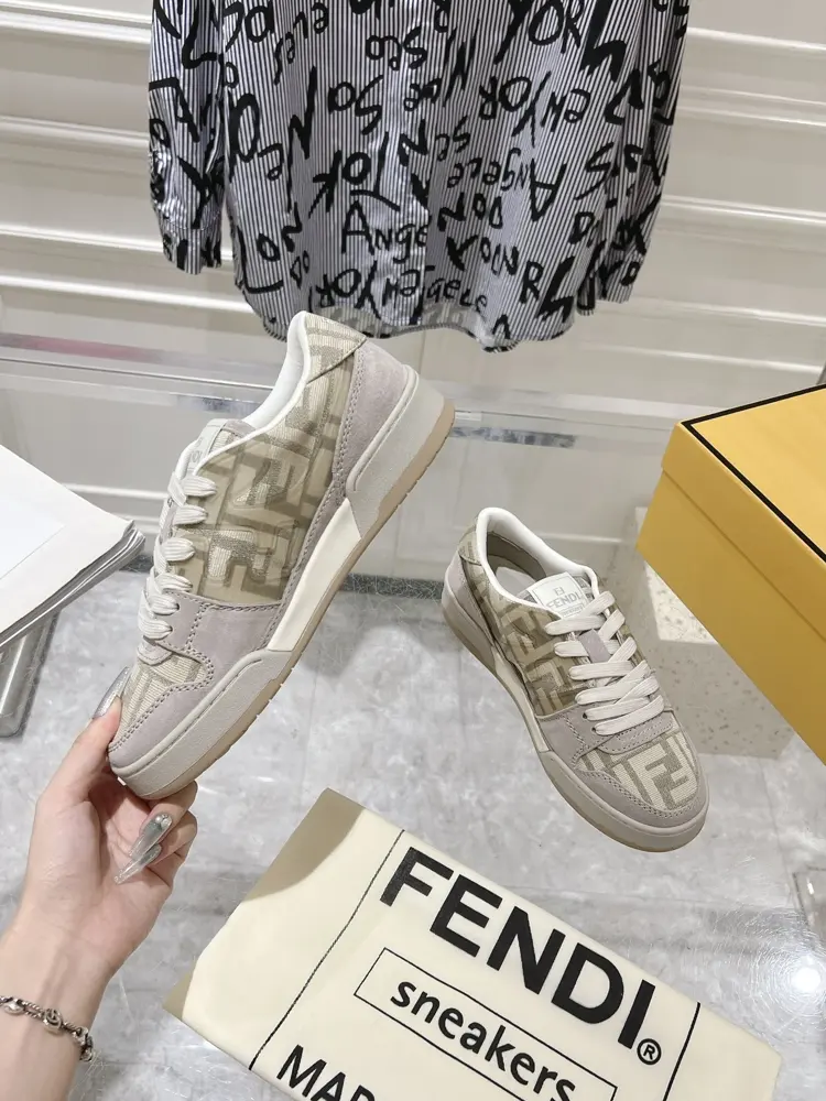 Fendi/ Match new sports sneakers