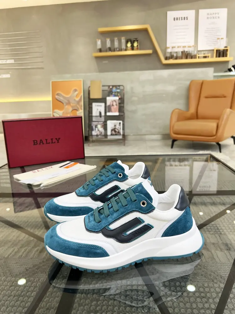 BALLY sports shoes counters are selling original configuration