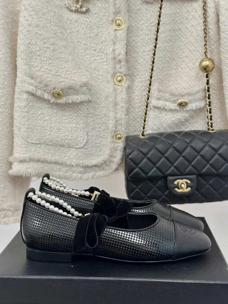 Chanel classic pearl chain anklet Mary Jane shoes