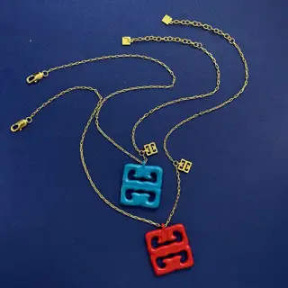 GIVENCHY European and American fashion high-end blue and red oil drop large square necklace