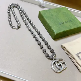 The latest Gucci necklace with a higher-end chain