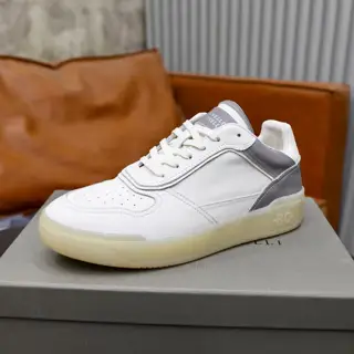 Brunello Cucinelli sports skateboard shoes | All-cowhide uppers interpret classic styles in
