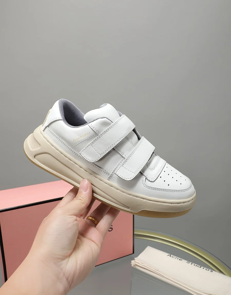 Acne Studios autumn and winter Velcro lace-up full-top series is out