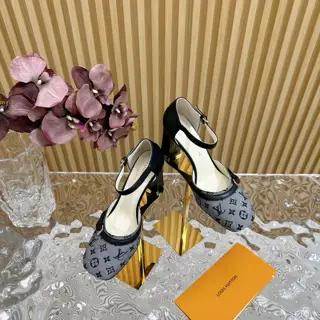 Louis Vuitton Vintage Retro Artistic High Heel Sandals