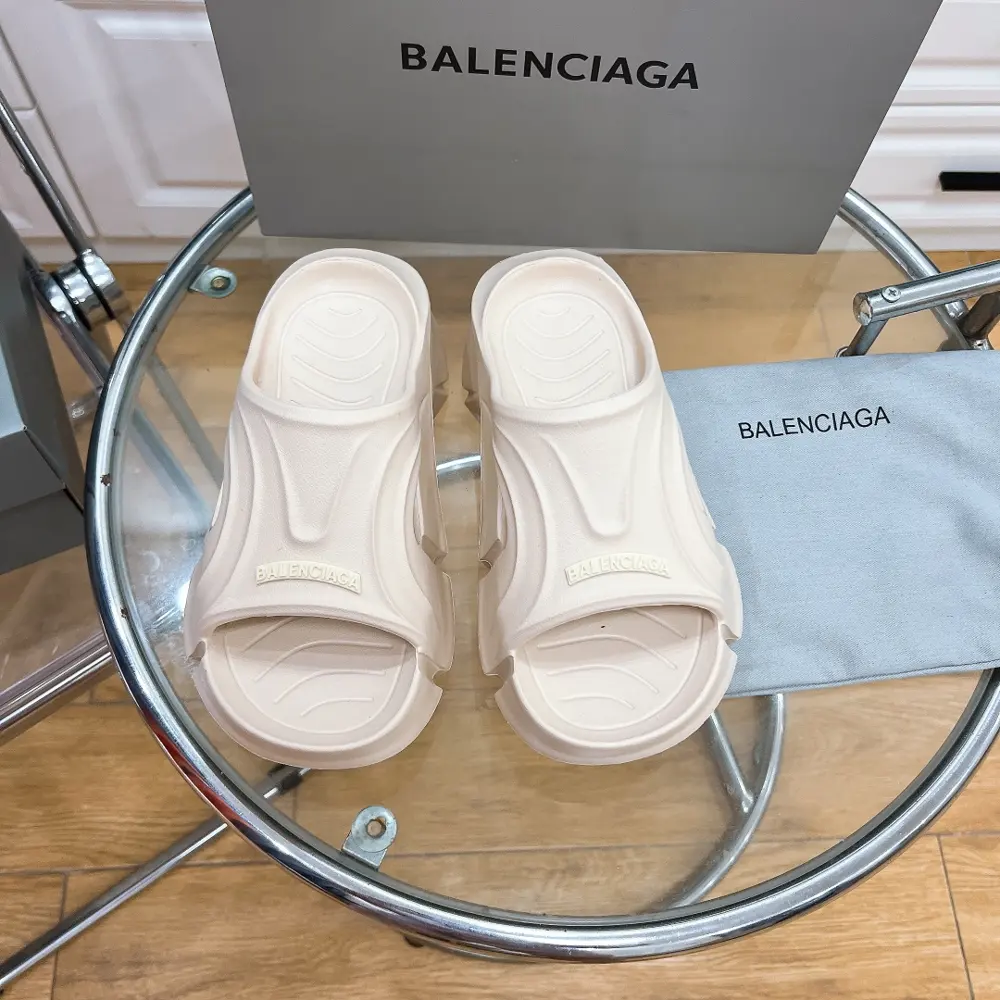Balenciaga slippers