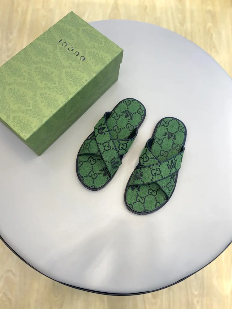 Gucci high-end men’s summer slippers
