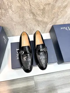 Dior TIMELESS Loafers This loafer embodies classic elegance