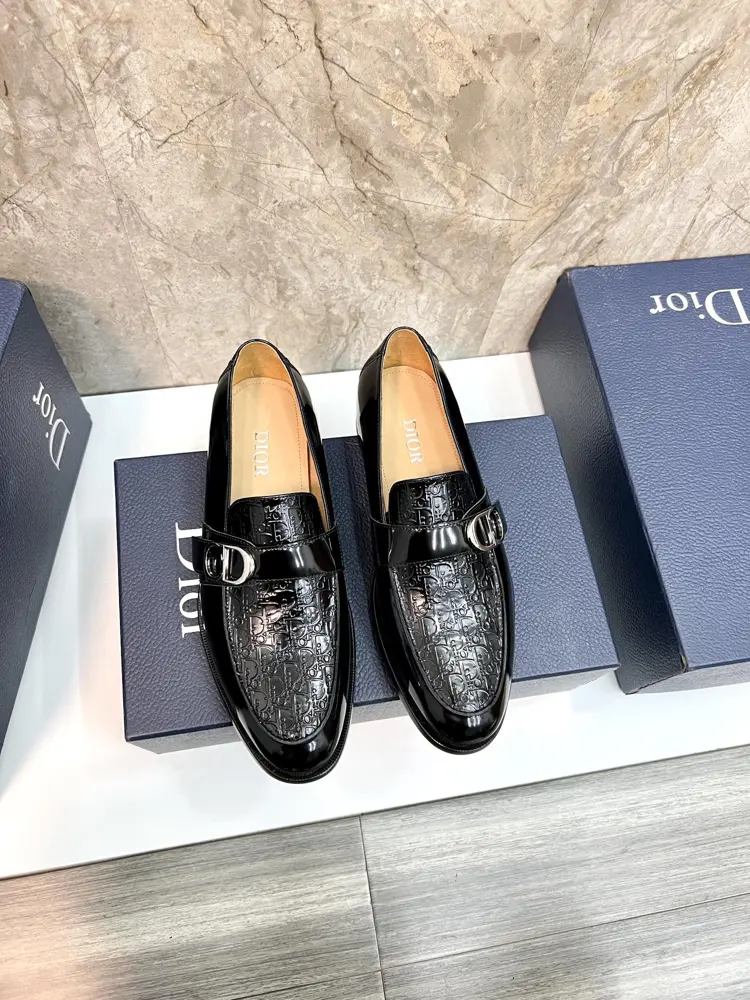 Dior TIMELESS Loafers This loafer embodies classic elegance