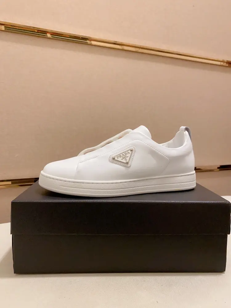 Prada casual fashion men’s shoes