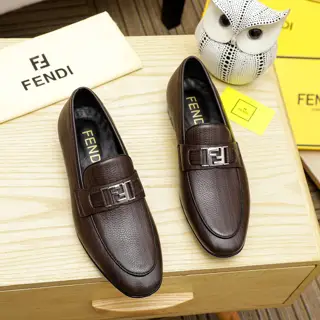 FENDI men’s formal leather shoes Classic series not to be missed The first layer