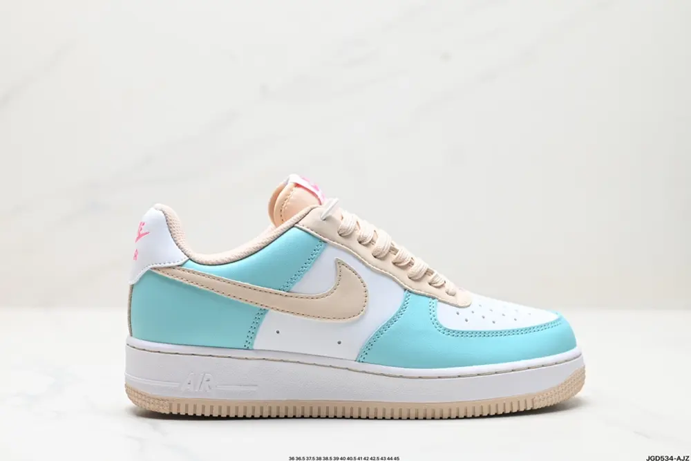 NIKE AlR FORCE 1‘07 LV8 Sneakers FJ4160-001