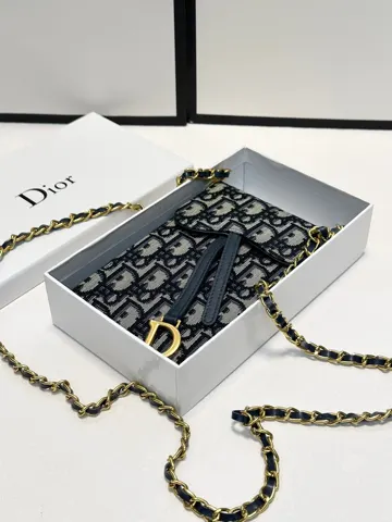 Dior Overseas