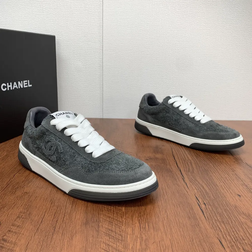 Chanel leather casual sneakers
