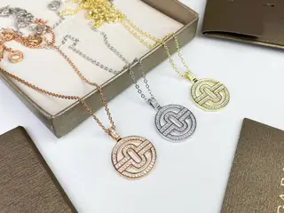Bvlgari classic circular necklace Rose gold