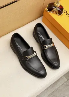 Louis Vuitton casual leather shoes