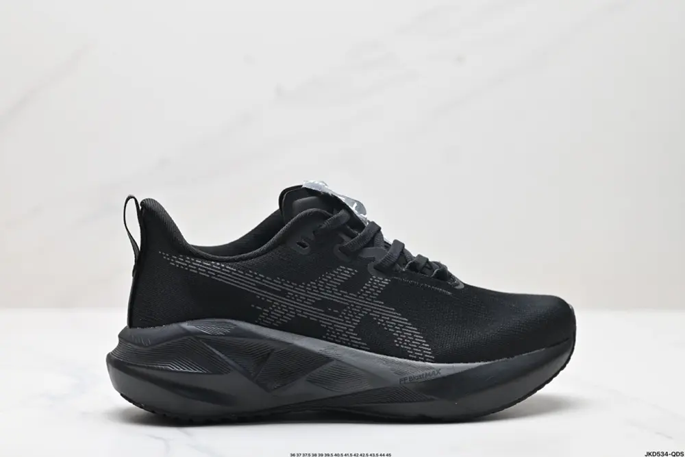 ASICS NOVABLAST 5 LE Lightweight Running Shoes 1011B974-100