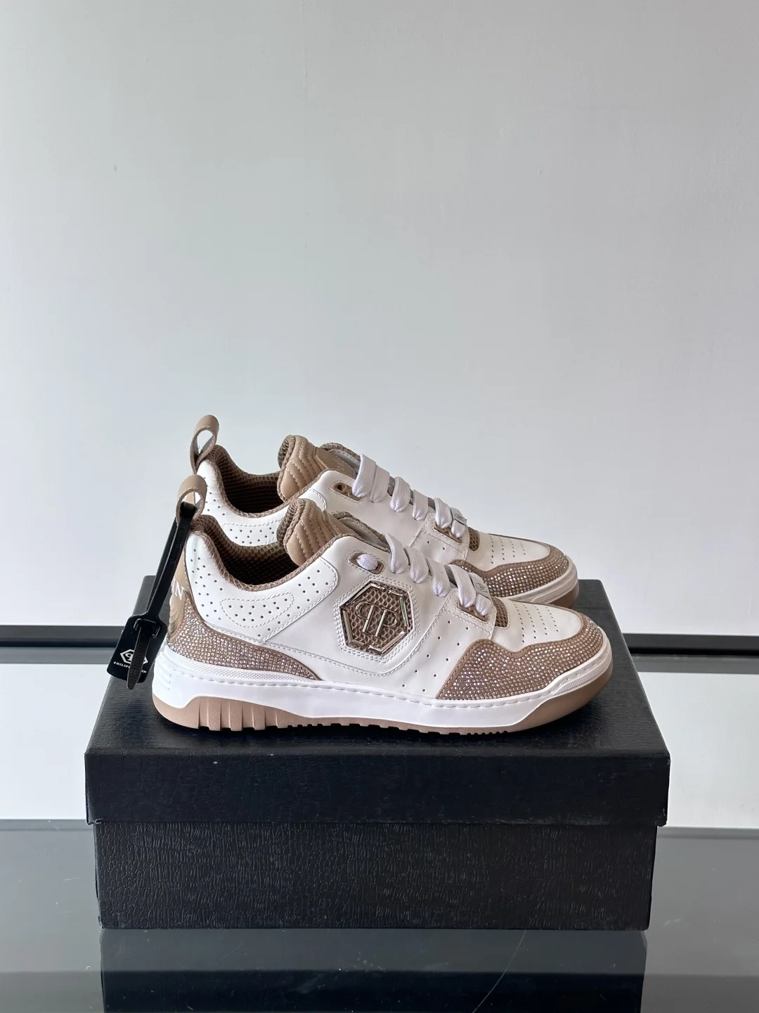 PHILIPP PLEIN trendy men’s low-top sneakers