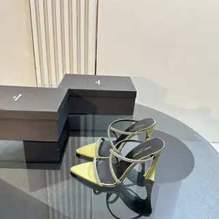 Yves Saint Laurent Heels