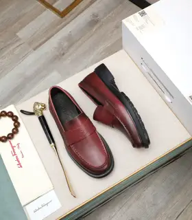 Salvatore Ferragamo men’s business casual leather shoes