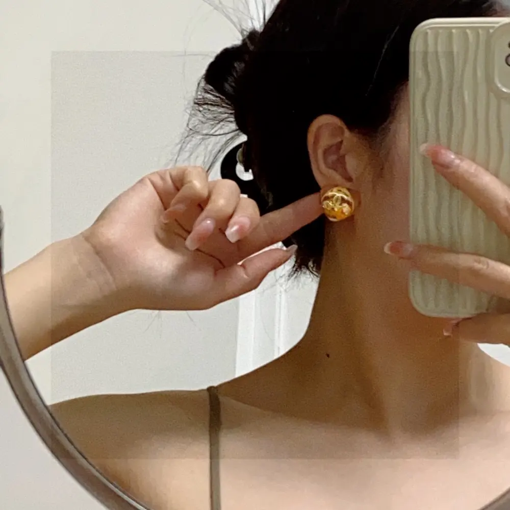 Chanel double C heart Spring and summer new colorful earrings